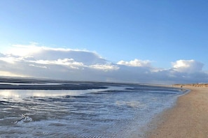 On the beach - Holiday home with 3 bedrooms (Oldsum \/Föhr)