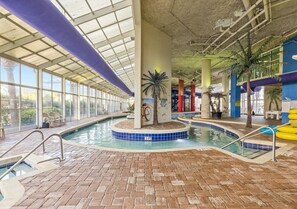 Piscine couverte, piscine extérieure