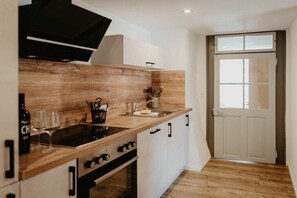 Private kitchen - Holiday apartment with 2 bedrooms (Löffingen)