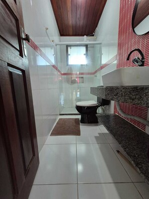 Bathroom - Vrbo Property (Cabo Frio)