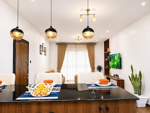 Basic Apartment, City View | Dining - Harmony Heights Kla (Kampala)
