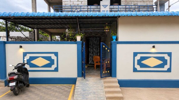 Unclassified image, 1 of 12, button - Gorgeous 6-bedroom house with AC in charming Sanapur (Sanapur)