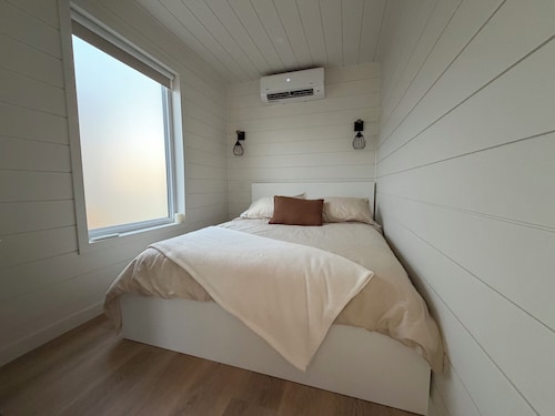 Selah Retreat | Peaceful Stay Near Spa & Golf