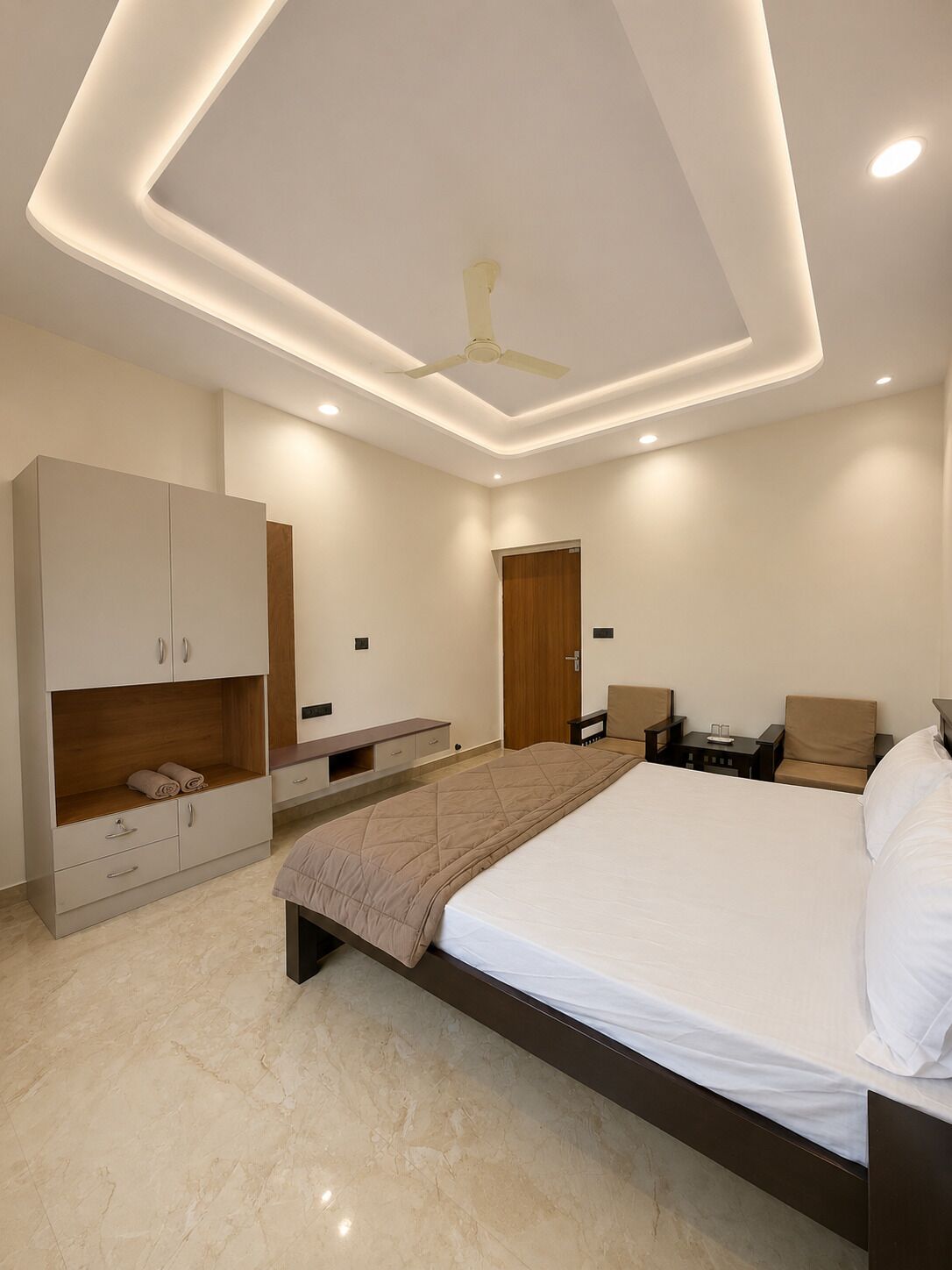 7 bedrooms, free WiFi, bed sheets