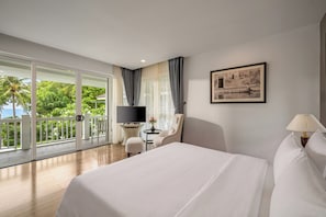 5 bedrooms, iron/ironing board, WiFi, bed sheets