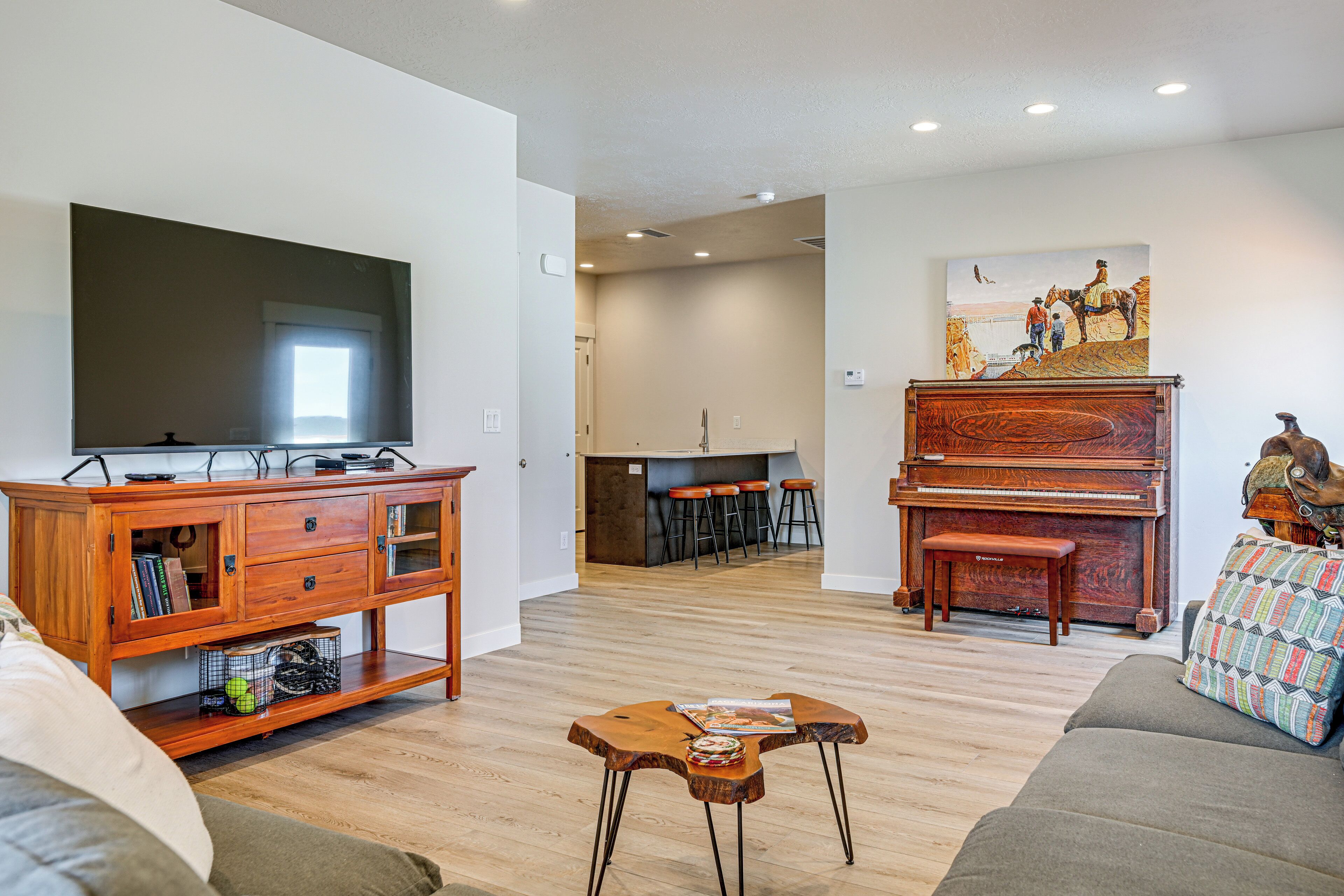 Apartment (2 Bedrooms) | Front of property
