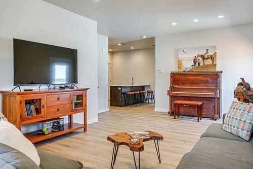 Explore Glen Canyon/lake Powell! Red River Retreat