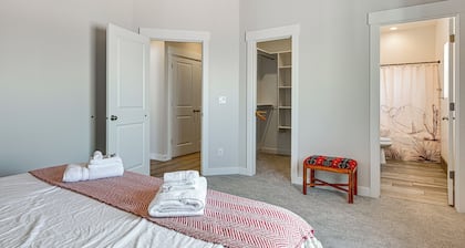 Explore Glen Canyon/lake Powell! Red River Retreat