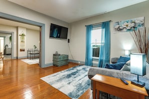 Interior - Walk to University & Hospital! Inviting Dayton Gem (Dayton)