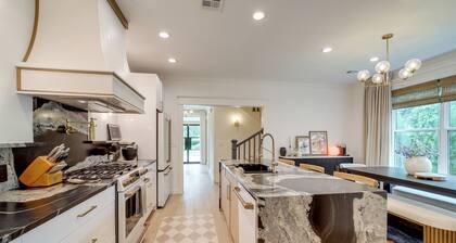 Walkable Rose District Retreat! 15 Mi to Tulsa