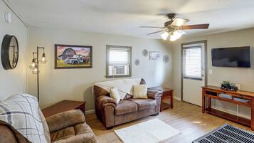 House (1 Bedroom) | Front of property