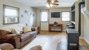 House (1 Bedroom) | Interior