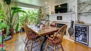 House (4 Bedrooms) | Interior - Historic Riverfront Escape in Youngstown w/ Dock (Youngstown)