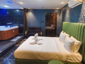 Deluxe Suite | Spa - Grand Bridge Hotel (Bengaluru)