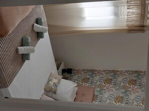 Room - Vrbo Property (Saint-François)