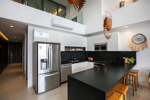Private kitchen - Romantic Zone 2BR Penthouse | Ocean Views & Pool (Puerto Vallarta)