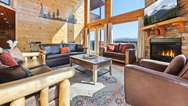 Cabana, 5 quartos | Área de estar | Smart TV