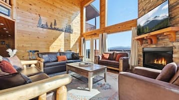 Cabin, 5 Bedrooms | Living area | Smart TV