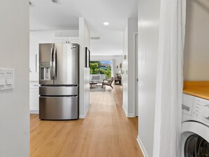 Fully Equipped Kitchen - St. Augustine Beach & Tennis Resort - Unit 502 | Modern + Beach Access (Saint Augustine)