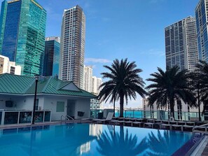 Pool - Luxury Brickell Condo - Bay View - Garage Parking (Miami)