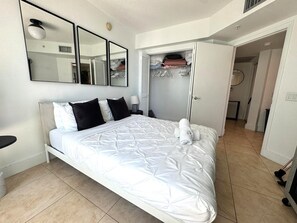 2 chambres, fer et planche à repasser, Wi-Fi, draps fournis
