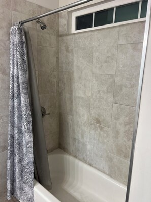 Bathroom - 3-bedroom house in perfect Midway with cozy living spaces (Midway)