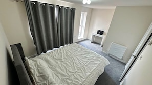 Room - Sheffield Charm - Cozy 2 Bedroom House (Sheffield)