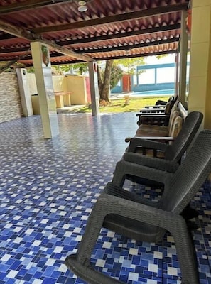 Terrace/patio - Brisas del Mar: Beachfront Comfort Steps from the Sea (La Libertad Costa)