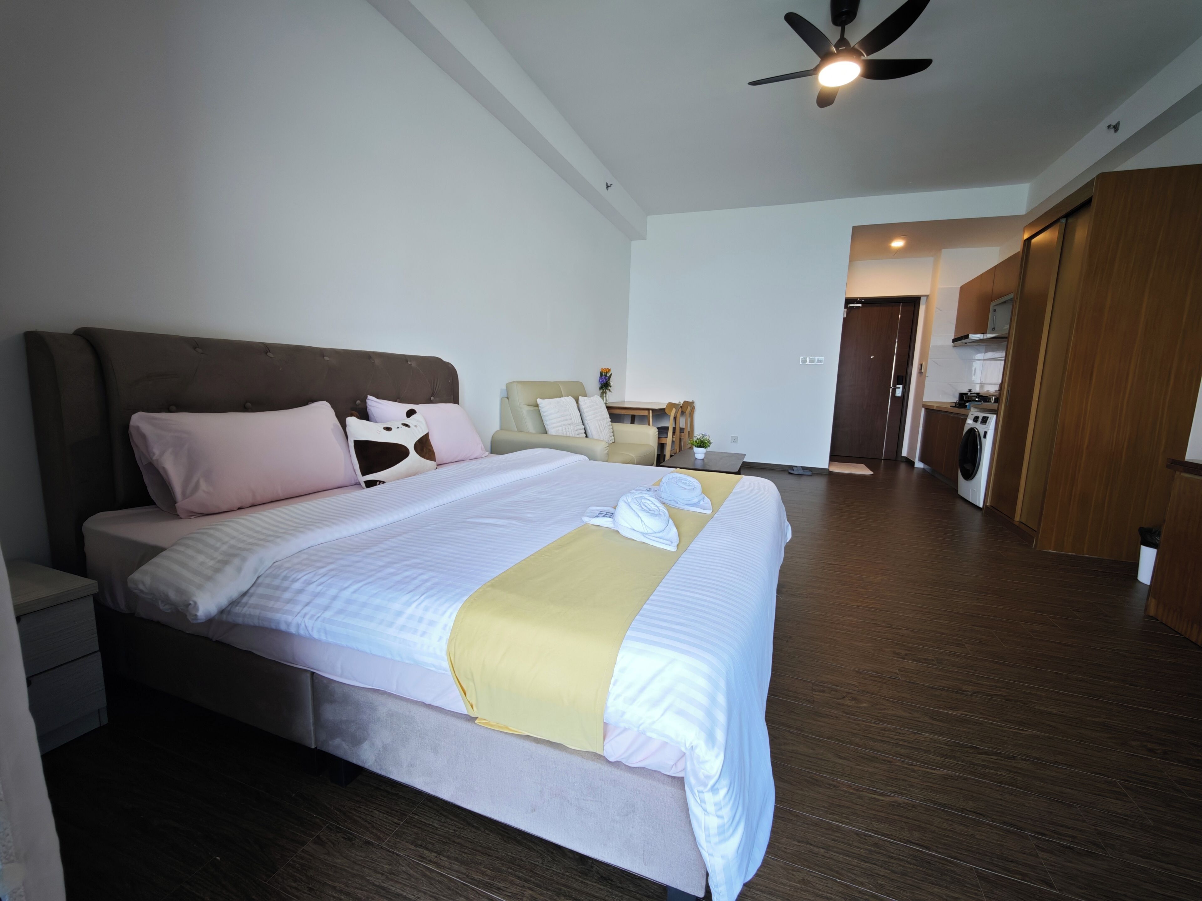 Premier Studio Suite, Balcony, Sea View | Desk, laptop workspace, WiFi (free)