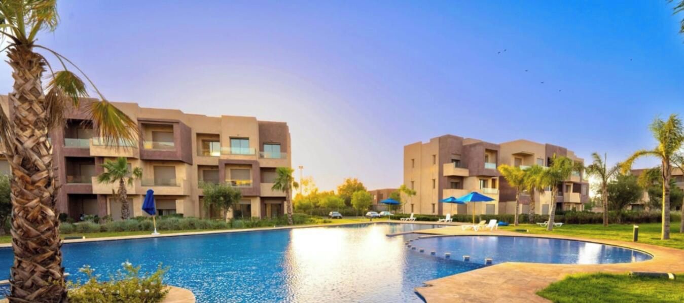 حمام سباحة