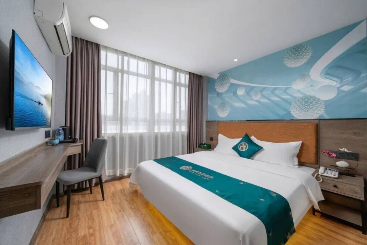 Habitación individual Confort, vista a la ciudad | Escritorio, espacio para trabajar con laptop y wifi gratis 