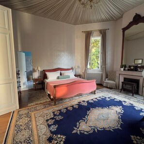 4 Schlafzimmer, Bügeleisen/Bügelbrett, WLAN, Bettwäsche