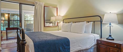 3 bedrooms, iron/ironing board, Internet, bed sheets