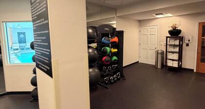 Spacious Resort with 2 bedrooms in soothing National Harbor.
