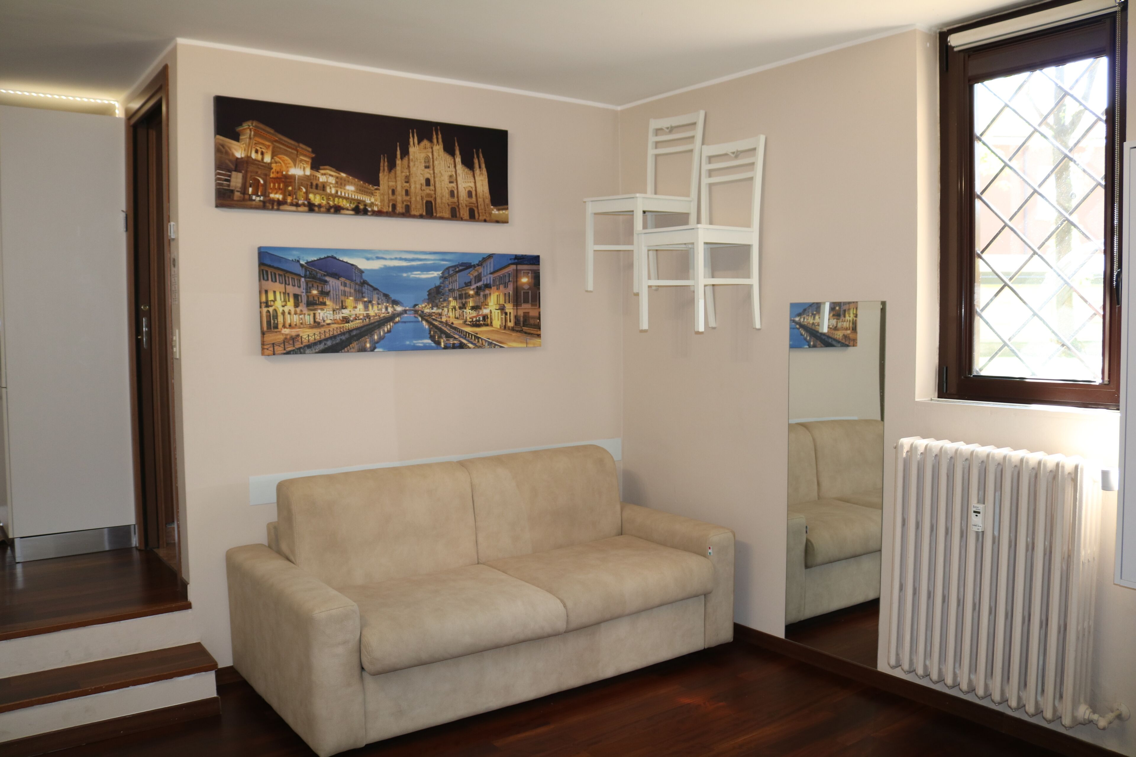 Estudio Con Estilo | Cama Doble + 2 Camas Individuales | Centro De La Ciudad - Monza