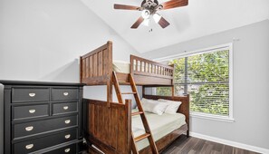 3 bedrooms, WiFi, bed sheets