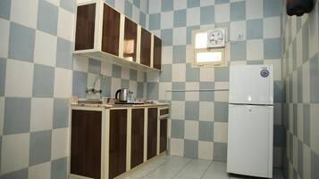Apartment, City View | Private kitchen