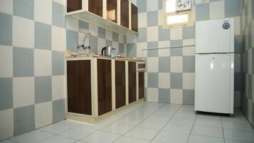 Apartment, City View | Private kitchen