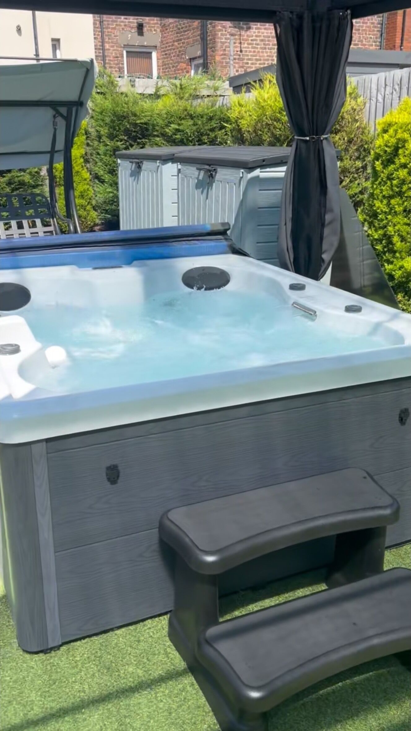 Bain à remous extérieur