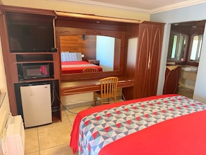 Single Room - LISA MOTEL (Lake Worth Beach)