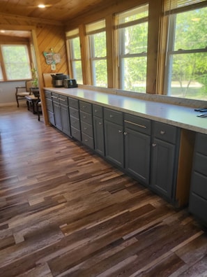 Interior -    “Safe Haven Cottage” (Harrells)