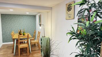 Deluxe-Penthouse, mit Bad, Flussblick (Lisbon Bridge) | Speisen