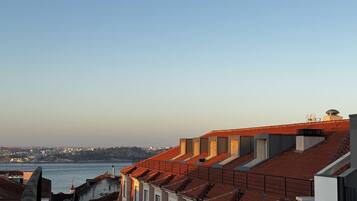 Deluxe-Penthouse, mit Bad, Flussblick (Lisbon Bridge) | Blick von der Unterkunft