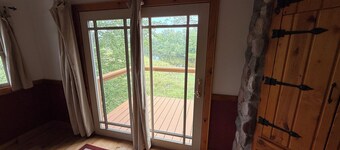 A Riverview Cottage at Lily!