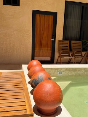 Piscine couverte, piscine extérieure