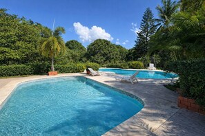 Casa, 5 quartos, para fumantes, piscina particular | Piscina