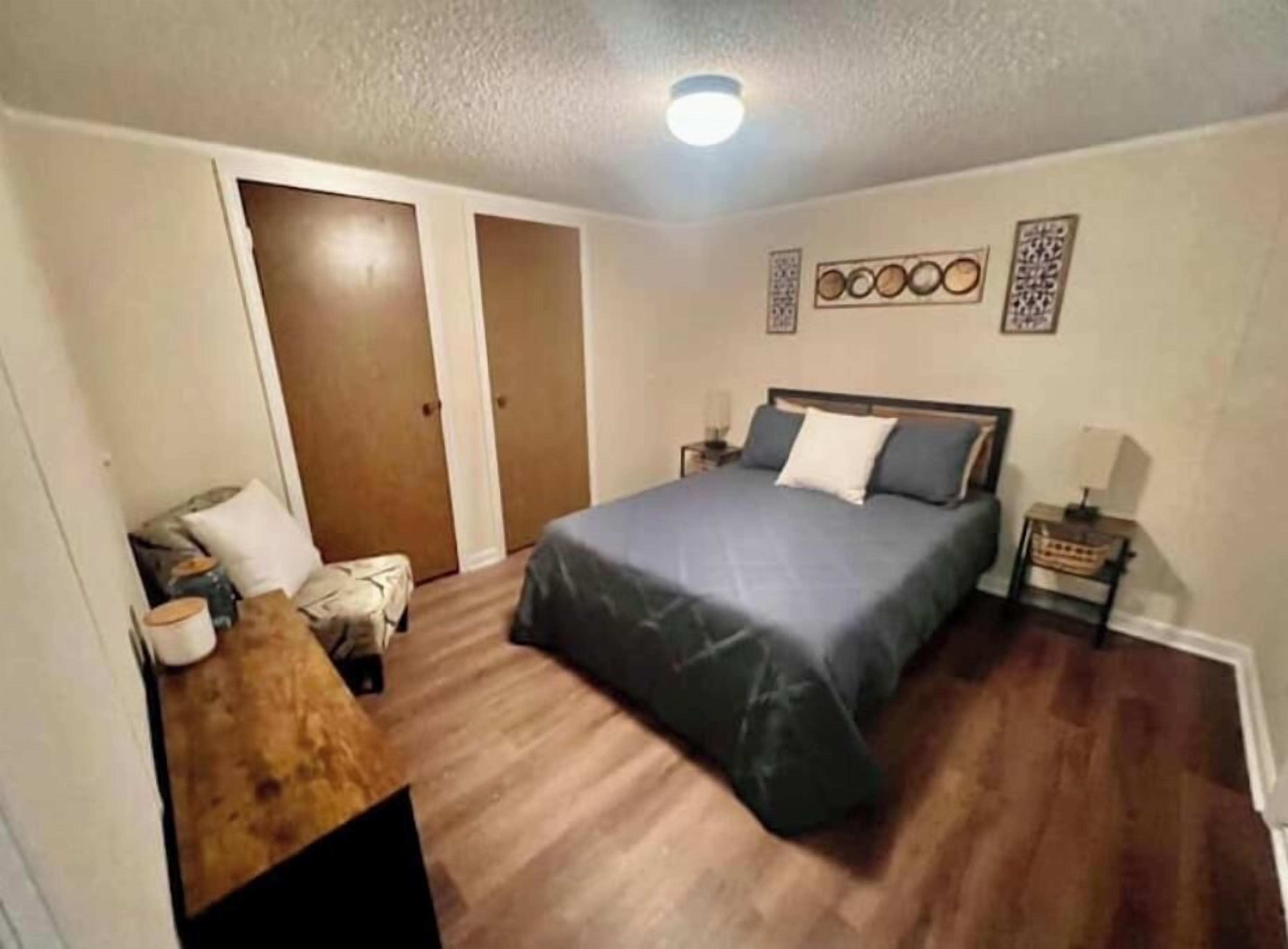 2 habitaciones, tabla de planchar con plancha y wifi 