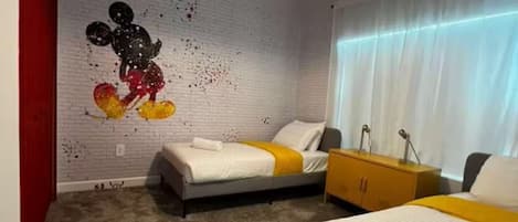 5 bedrooms, WiFi, bed sheets