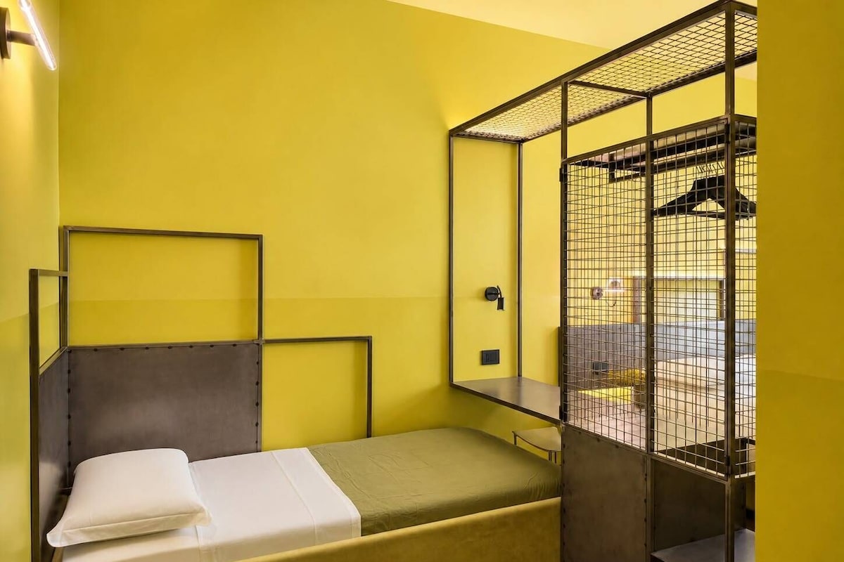 In-room safe, desk, laptop workspace, blackout curtains