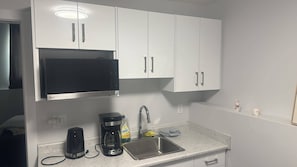 Private kitchen - A cozy room and living room space in a serene environment and close to amenities (Saskatoon)